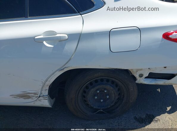 4T1BF1FKXHU320643 2017 TOYOTA CAMRY White Front view