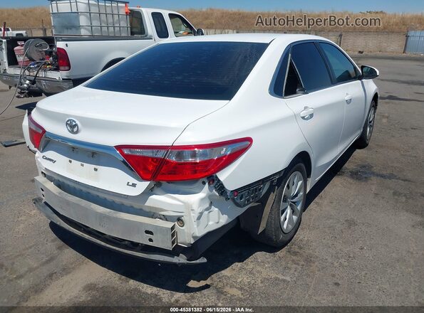 4T1BF1FKXHU320643 2017 TOYOTA CAMRY White Rear right