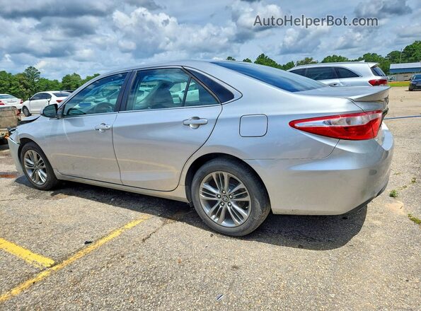 4T1BF1FKXHU618822 2017 TOYOTA CAMRY Silver უკანა მარცხენა