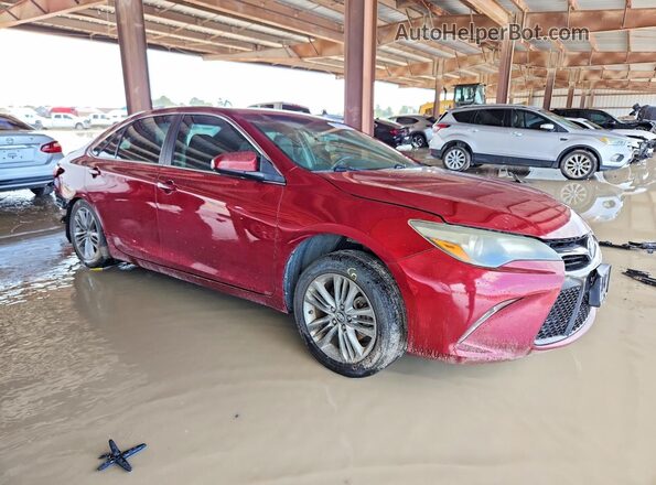 4T1BF1FKXHU620053 2017 TOYOTA CAMRY Красный Передняя правая четверть