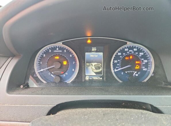 4T1BF1FKXHU759938 2017 TOYOTA CAMRY Бордовый Вид щитка приборов