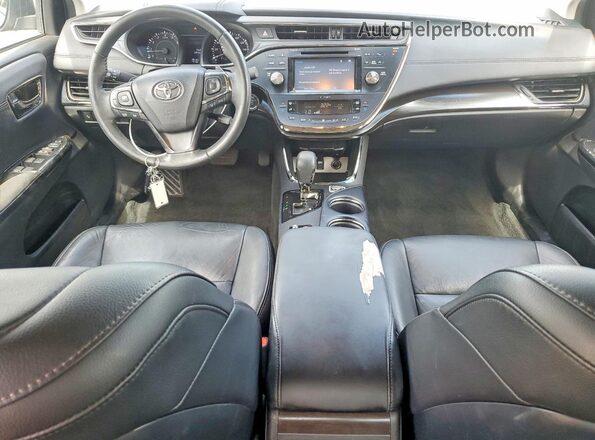 4T1BK1EB0JU275330 2018 TOYOTA AVALON Silver Dashboard view