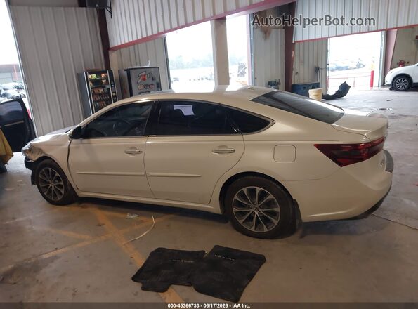 4T1BK1EB0JU281645 2018 TOYOTA AVALON White Widok wnętrza 360 stopni