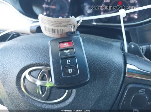 4T1BK1EB8HU255191 2017 TOYOTA AVALON Silver Вид панелі приладів