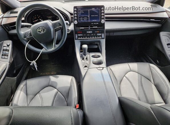 4T1BZ1FB6KU004705 2019 TOYOTA AVALON Red Widok deski rozdzielczej