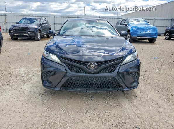 4T1BZ1HK4JU013480 2018 TOYOTA CAMRY Black Widok z przodu