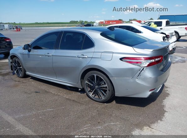 4T1BZ1HK5KU025350 2019 TOYOTA CAMRY Silver Widok wnętrza 360 stopni