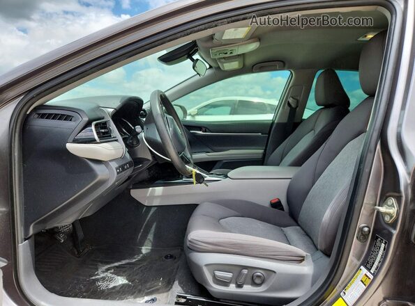 4T1C11AK0LU342315 2020 TOYOTA CAMRY Gray Vista interior delantera