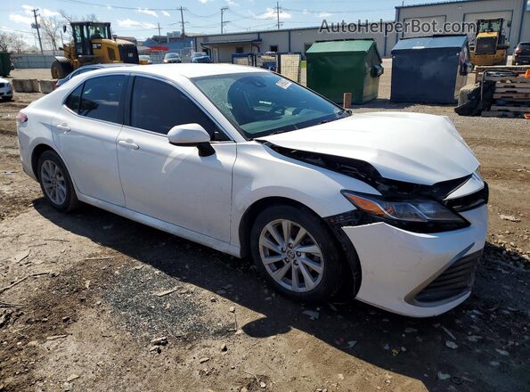 4T1C11AK0MU466375 2021 TOYOTA CAMRY White Передня права чверть