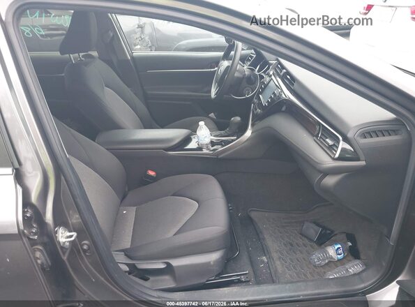 4T1C11AK1LU973641 2020 TOYOTA CAMRY Gray Widok wnętrza z przodu