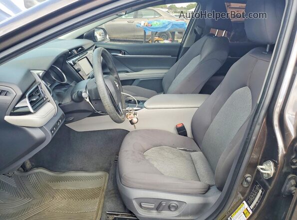 4T1C11AK4LU914745 2020 TOYOTA CAMRY Gray Вид салону спереду