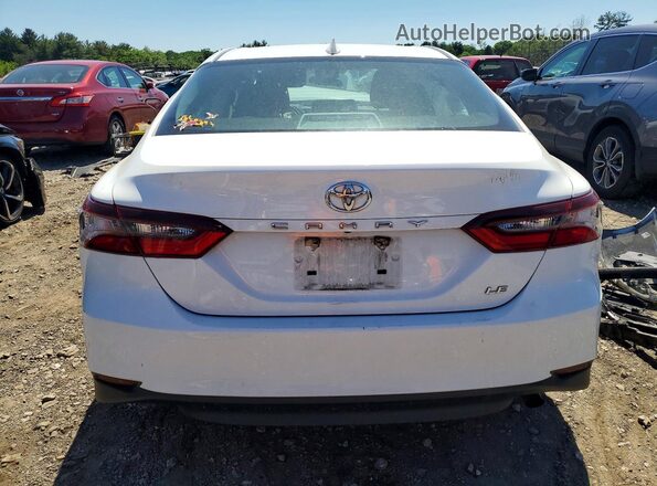 4T1C11AK4MU402985 2021 TOYOTA CAMRY Белый Вид сзади