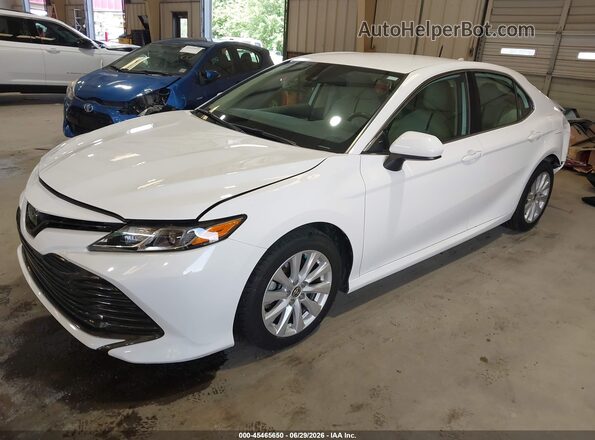 4T1C11AK6LU990483 2020 TOYOTA CAMRY White Vista tres cuartos delantera izquierda