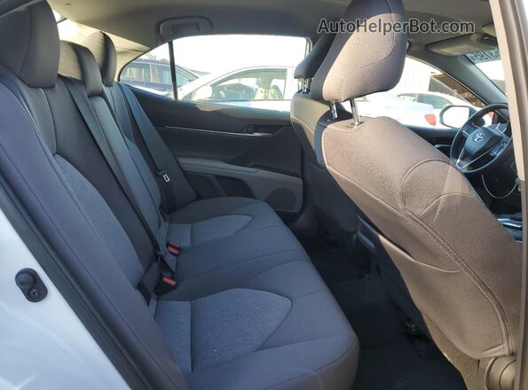 4T1C11AK9RU861663 2024 TOYOTA CAMRY Белый Вид задних сидений