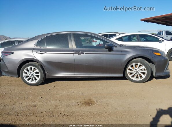 4T1C11AKXNU037245 2022 TOYOTA CAMRY Серый 