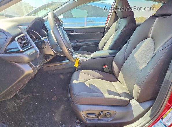 4T1C11BK0MU021374 2021 TOYOTA CAMRY Red Vista interior delantera