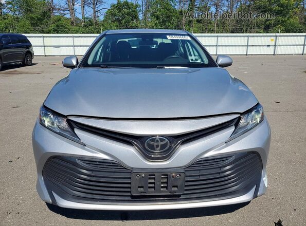 4T1C11BK2LU001903 2020 TOYOTA CAMRY Silver Widok z przodu