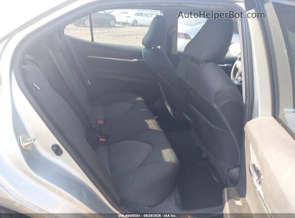 4T1C11BK4LU002339 2020 TOYOTA CAMRY Silver VIN կոդի պիտակի տեսք