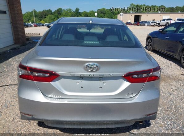 4T1C11BK5MU021046 2021 TOYOTA CAMRY Silver 