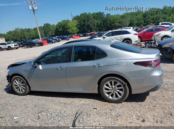 4T1C11BK5MU021046 2021 TOYOTA CAMRY Silver 360 interior view