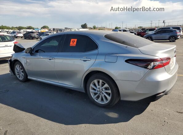 4T1C11BK5MU035836 2021 TOYOTA CAMRY Silver 