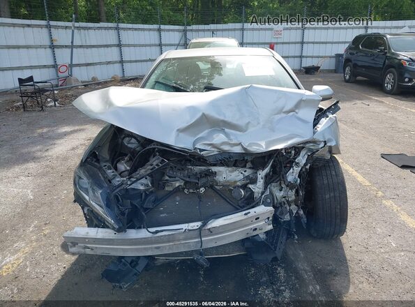 4T1C11BK6NU069544 2022 TOYOTA CAMRY Silver Սարքավորումների վահանակի տեսք