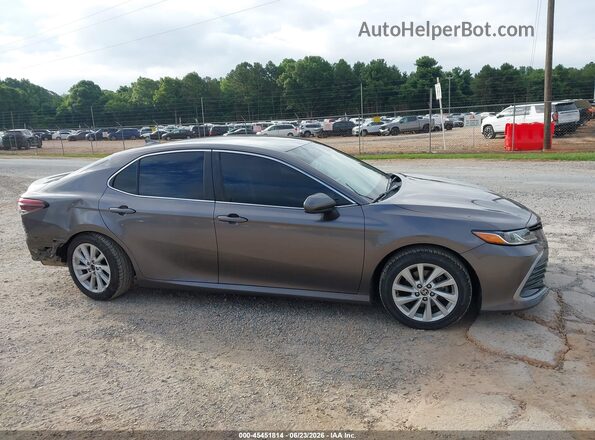 4T1C11BKXMU021155 2021 TOYOTA CAMRY Gray Vista interior trasera