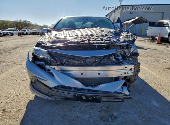 4T1C11BKXPU086267 2023 TOYOTA CAMRY Silver Դիմացի տեսք
