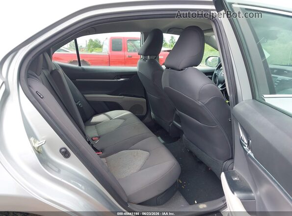 4T1C31AK2LU019166 2020 TOYOTA CAMRY Silver Widok naklejki z numerem VIN