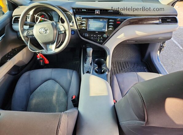 4T1C31AK2LU536385 2020 TOYOTA CAMRY Черный Вид панели приборов