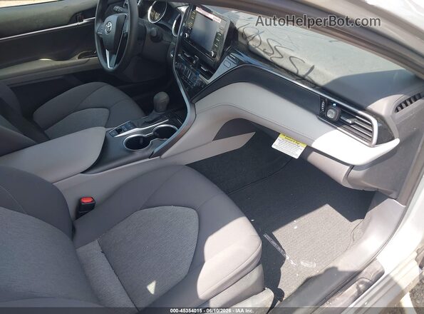 4T1C31AK2RU073205 2024 TOYOTA CAMRY HYBRID Silver Вид салону спереду