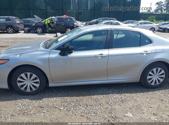 4T1C31AK2RU073205 2024 TOYOTA CAMRY HYBRID Silver Панорамний вид салону 360°