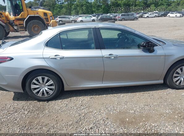 4T1C31AK2RU073205 2024 TOYOTA CAMRY HYBRID Silver Вид задньої частини салону