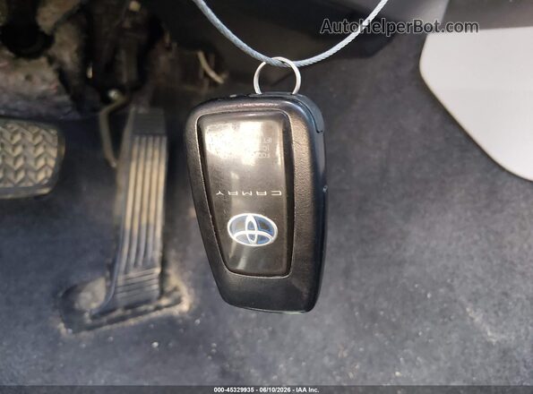 4T1C31AK9MU024172 2021 TOYOTA CAMRY Серебряный Вид панели приборов