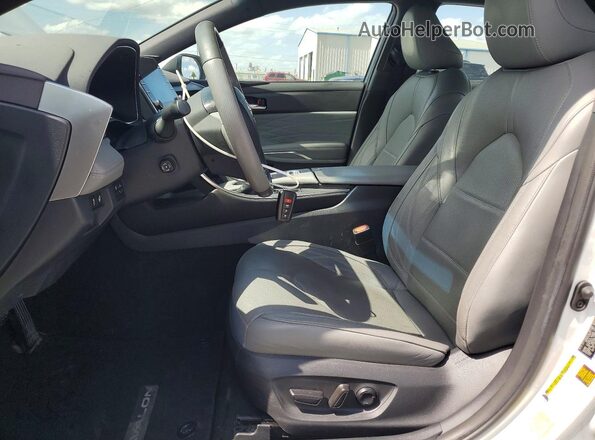 4T1CZ1FB5LU041461 2020 TOYOTA AVALON White Front interior view