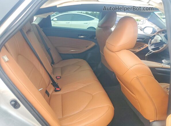 4T1DA1AB0NU013590 2022 TOYOTA AVALON Silver უკანა სავარძლების ხედი