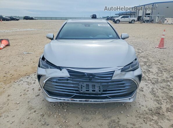 4T1DA1AB0NU013590 2022 TOYOTA AVALON Silver წინა ხედი
