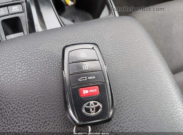 4T1DAACK0SU014795 2025 TOYOTA CAMRY Серебряный Вид панели приборов