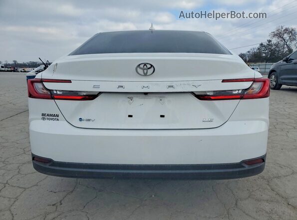 4T1DAACK0SU070834 2025 TOYOTA CAMRY White Rear view