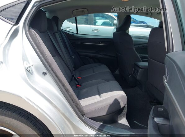 4T1DAACK0SU080702 2025 TOYOTA CAMRY Silver Widok naklejki z numerem VIN