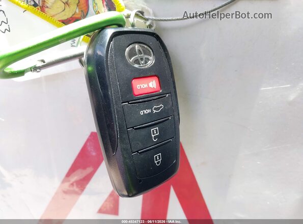 4T1DAACK0SU080702 2025 TOYOTA CAMRY Silver Widok deski rozdzielczej