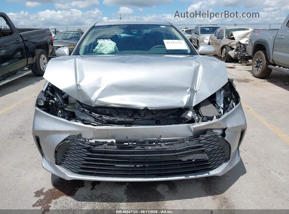 4T1DAACK0SU080702 2025 TOYOTA CAMRY Silver Widok wnętrza z tyłu