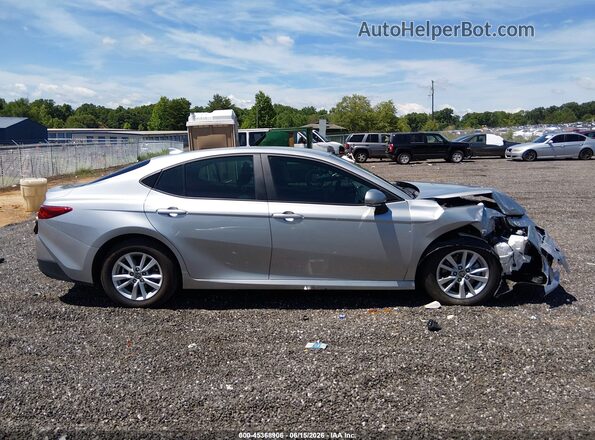 4T1DAACK0SU165765 2025 TOYOTA CAMRY Silver Vista interior trasera