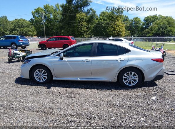 4T1DAACK0SU165765 2025 TOYOTA CAMRY Silver Vista interior de 360 grados