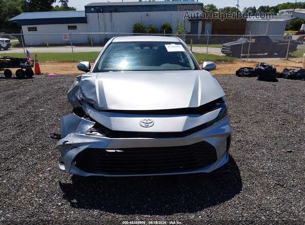4T1DAACK0SU165765 2025 TOYOTA CAMRY Silver Vista del cuadro de instrumentos