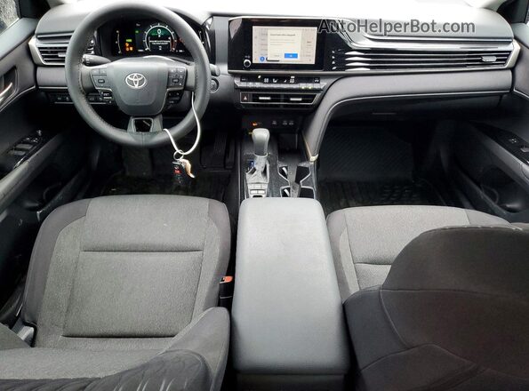 4T1DAACK0SU174241 2025 TOYOTA CAMRY Синий Вид панели приборов