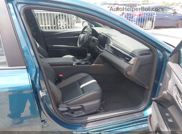 4T1DAACK0SU555796 2025 TOYOTA CAMRY Blue Widok wnętrza z przodu