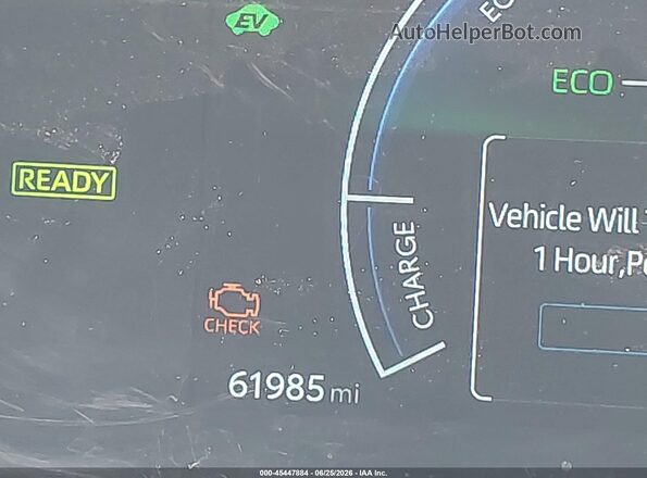 4T1DAACK0SU608299 2025 TOYOTA CAMRY White 