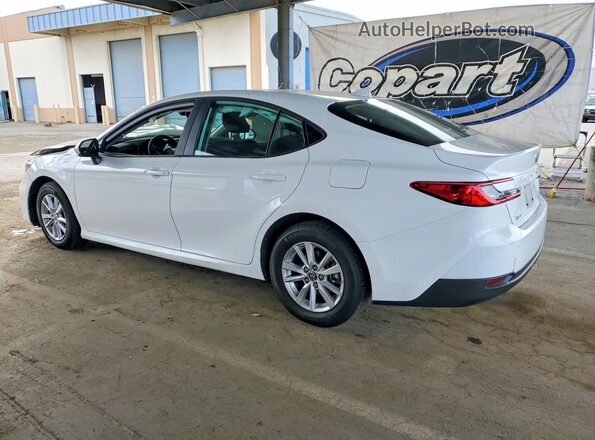 4T1DAACK0SU624826 2025 TOYOTA CAMRY White 
