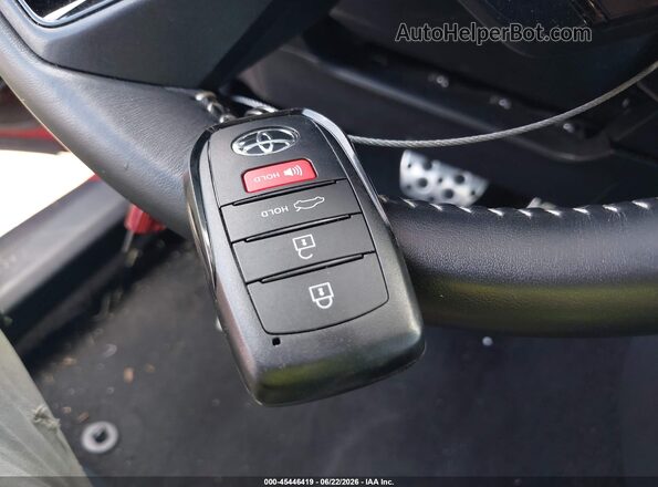 4T1DAACK1SU021612 2025 TOYOTA CAMRY Red Вид панелі приладів